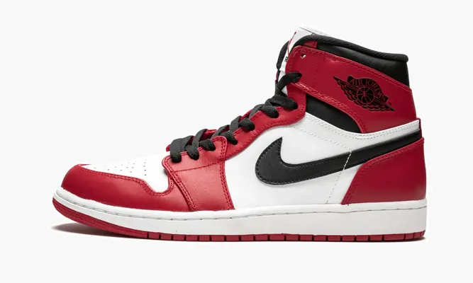 Кроссовки Air Jordan 1 Retro High «Chicago» белый
