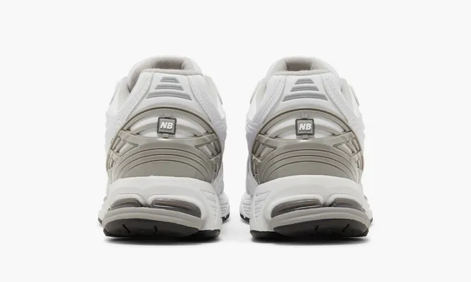 Кроссовки New Balance 1906r «White Rain Cloud» серый