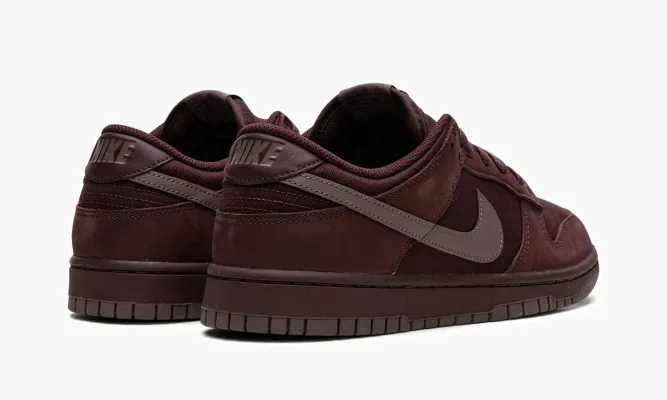Кроссовки Nike Dunk Low «Burgundy Crush» бордовый