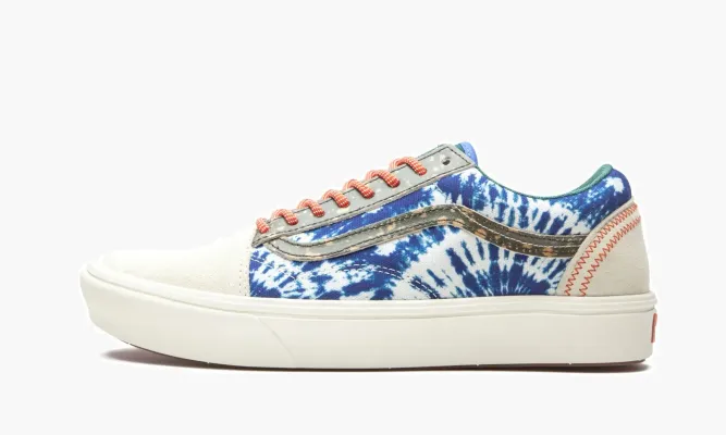Кроссовки Vans Comfycush Old Skool Tie-dye разноцветный