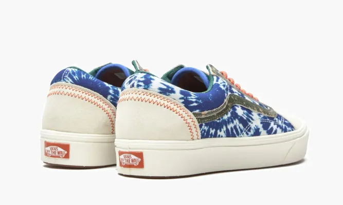 Кроссовки Vans Comfycush Old Skool Tie-dye разноцветный
