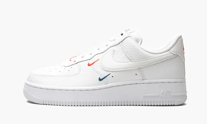 Кроссовки Air Force 1 LO '07 MNS WMNS «Mini Swooshes - Summit White / Solar Red» белый