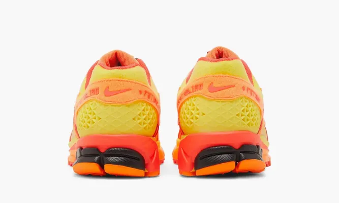 Кроссовки Nike Zoom Vomero 5 «Doernbecher» оранжевый