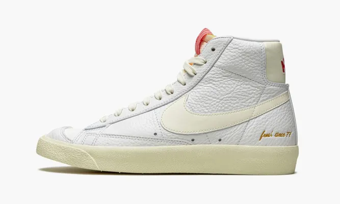 Кроссовки Nike Blazer Mid '77 Vntg Emb «Popcorn» белый