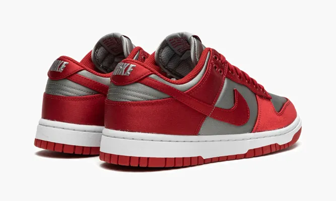 Кроссовки Nike Dunk Low WMNS «Unlv Satin» красный,серый