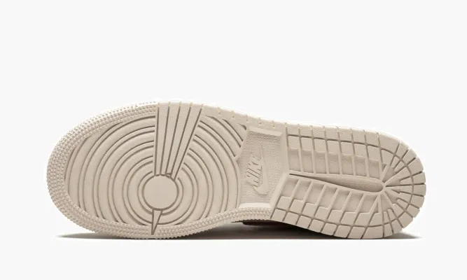 Кроссовки Air Jordan 1 Retro High OG GS «Phantom» белый