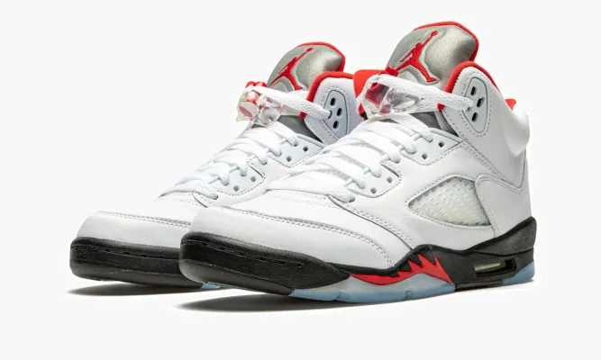 Кроссовки Air Jordan 5 Retro GS «Fire Red Silver Tongue» белый