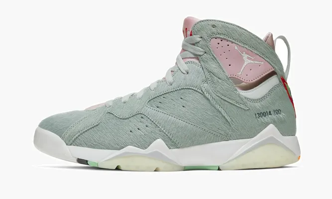Кроссовки Air Jordan 7 Retro «Hare 2.0» серый