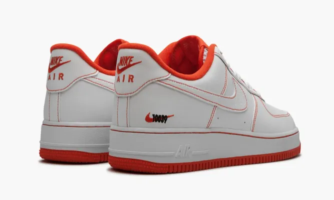 Кроссовки Air Force 1 '07 LV8 EMB «Rucker Park» белый