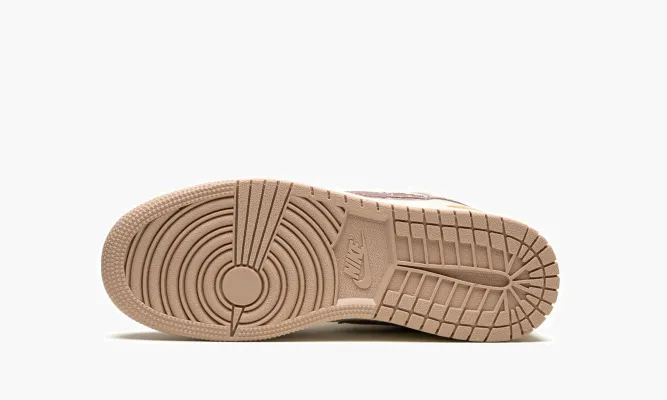 Кроссовки Air Jordan 1 Mid SE Craft GS «Inside Out - Taupe Haze» бежевый