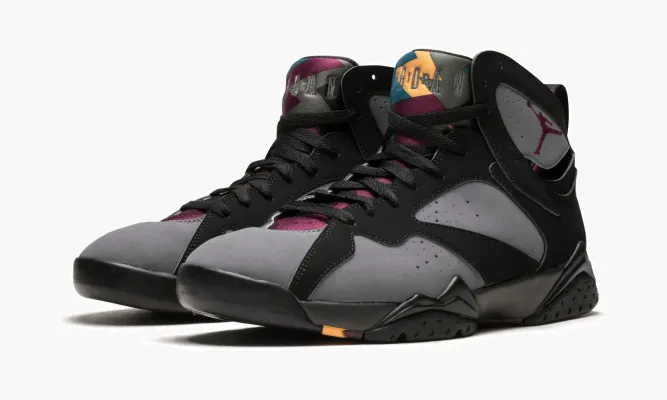 Кроссовки Air Jordan 7 Retro «Bordeaux 2015» черный