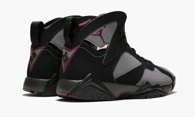 Кроссовки Air Jordan 7 Retro «Bordeaux 2015» черный