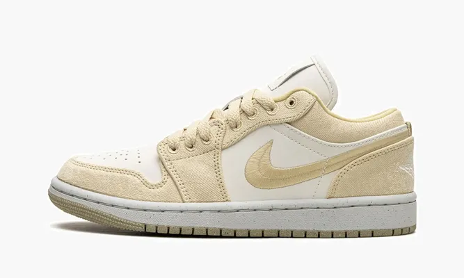 Кроссовки Air Jordan 1 Low WMNS «Team Gold / Sail» золотой
