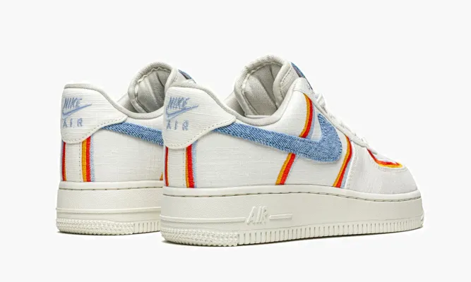 Кроссовки Air Force 1 '07 LV8 MNS WMNS «Denim Swoosh» белый