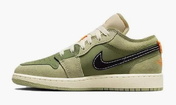 Кроссовки Air Jordan 1 Low SE GS «Sky J Light Olive» зеленый