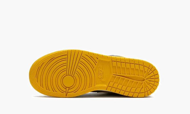 Кроссовки Air Jordan 1 Low GS «Yellow Ochre» желтый
