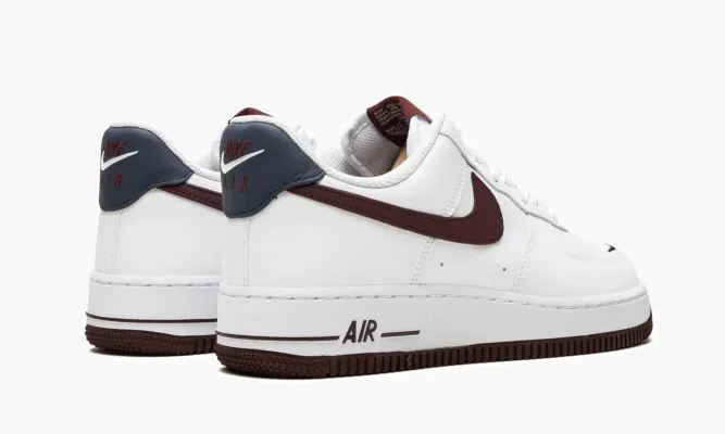 Кроссовки Air Force 1 07 LV8 4 «Swoosh Pack» белый