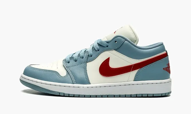 Кроссовки Air Jordan 1 Low WMNS «Blue Whisper» синий