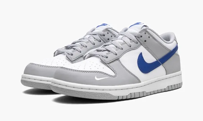Кроссовки Nike Dunk Low GS серый