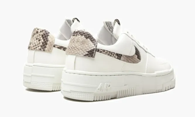 Кроссовки Air Force 1 PIXEL MNS WMNS «Snakeskin» белый