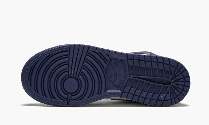 Кроссовки Air Jordan 1 Mid SE GS «Deep Royal» синий