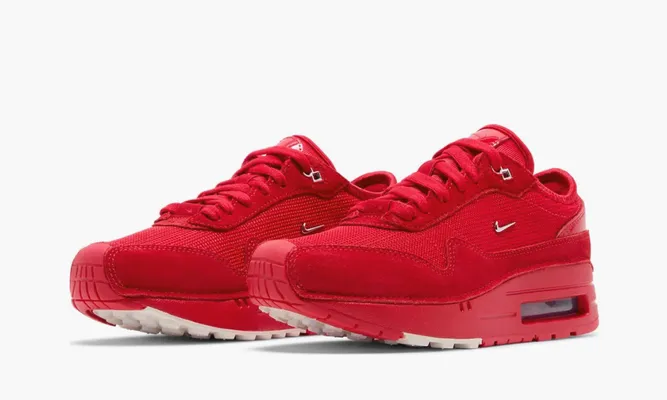 Кроссовки Jacquemus x Nike Wmns Air Max 1 86 «Big Bubble - Mystic Red» красный