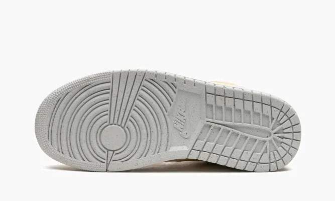 Кроссовки Air Jordan 1 Low SE WMNS «Celestial Gold» оранжевый