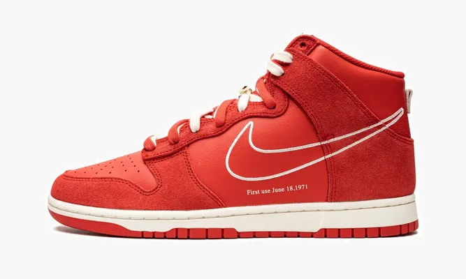 Кроссовки Nike Dunk HI SE «First Use» красный
