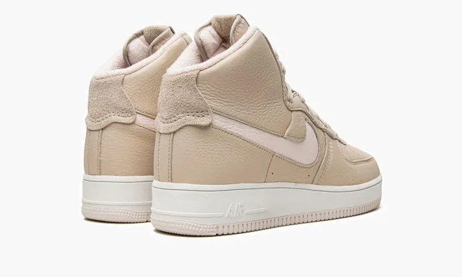 Кроссовки W Air Force 1 High Sculpt бежевый