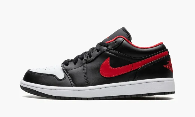 Кроссовки Air Jordan 1 Low «White Toe» черный