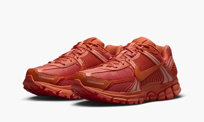 Кроссовки Nike Zoom Vomero 5 «Cosmic Clay» красный