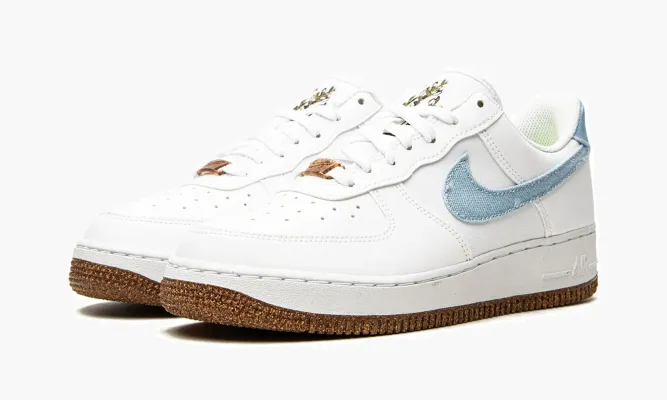 Кроссовки Air Force 1 '07 LV8 «Indigo» белый