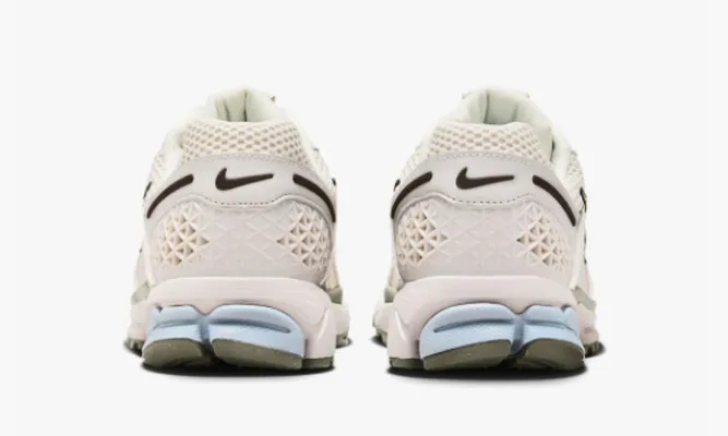 Кроссовки Nike Zoom Vomero 5 «Se Light Orewood Brown» серый