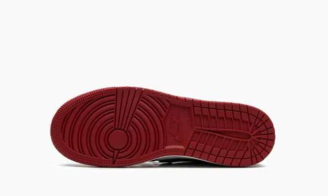 Кроссовки Air Jordan 1 Low OG GS «Black Toe» черный