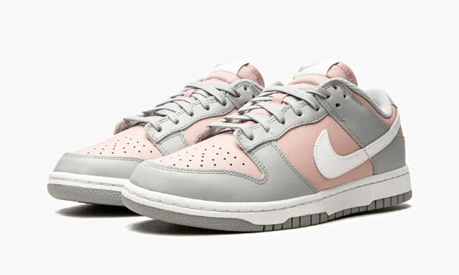 Кроссовки Nike Dunk Low WMNS «Soft Grey / Pink» серый