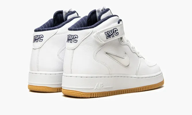 Кроссовки Air Force 1 Mid Jewel QS «NYC - Yankees» белый