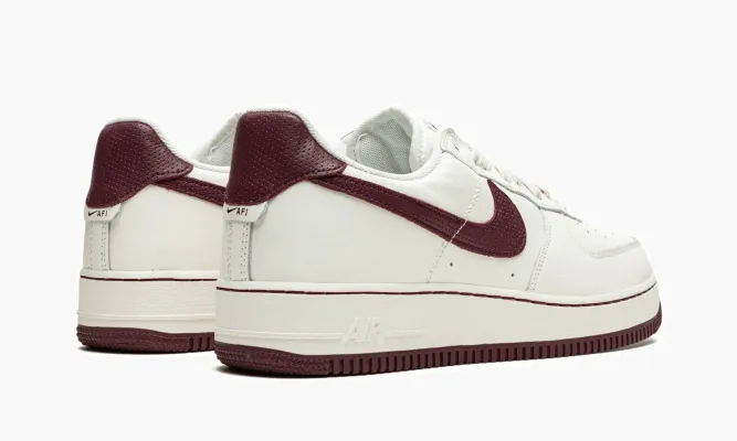Кроссовки Air Force 1 '07 Craft «Dark Beetroot» белый