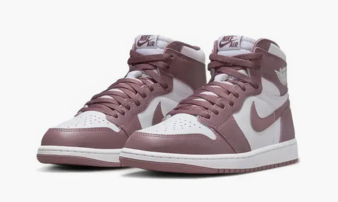 Кроссовки Air Jordan 1 Retro High OG «Mauve» кремовый