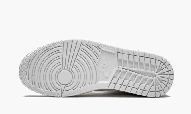 Кроссовки Air Jordan 1 Mid «Triple White» белый