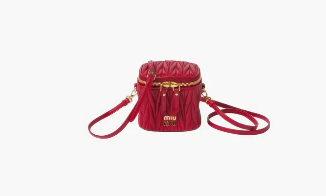 Сумки Miu Miu Matelassé Nappa Leather Bag «Red» красный