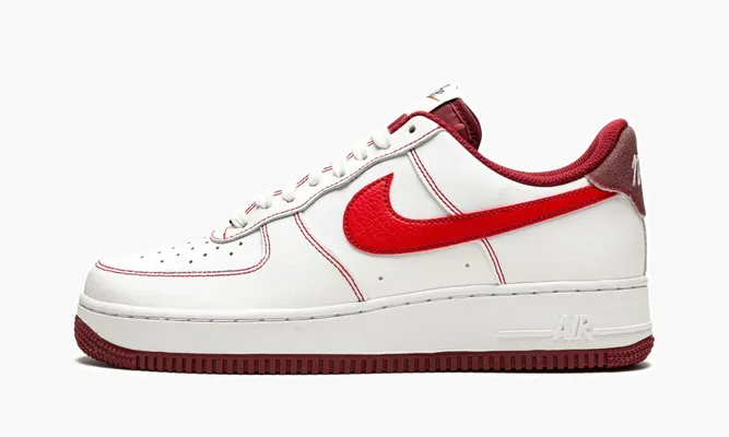 Кроссовки Air Force 1 Low '07 «First Use - Team Red» белый