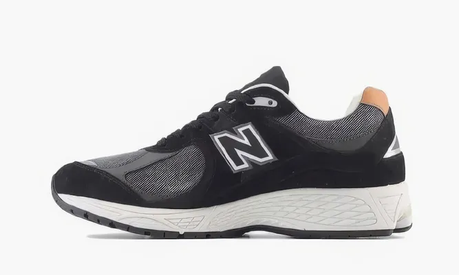 Кроссовки New Balance 2002r «Black White» черный