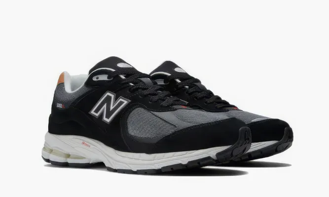 Кроссовки New Balance 2002r «Black White» черный