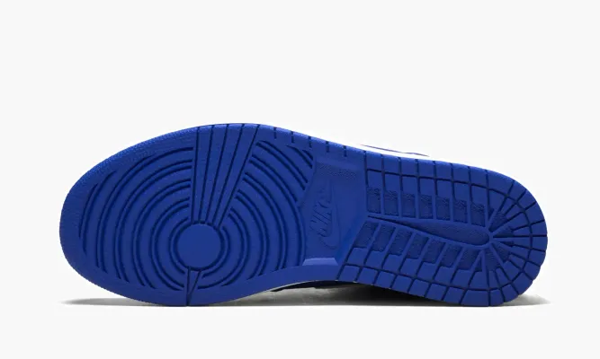 Кроссовки Air Jordan 1 Retro High OG «Hyper Royal» синий