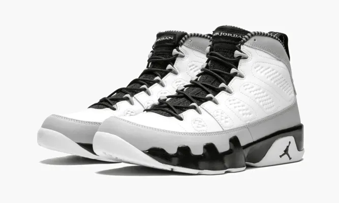 Кроссовки Air Jordan 9 Retro «Barons» белый