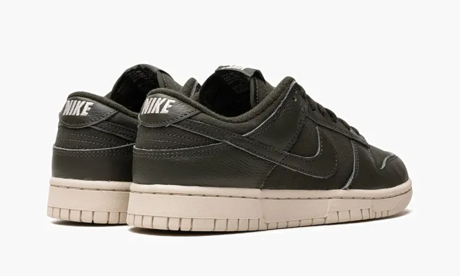Кроссовки Nike Dunk Low PRM «Sequoia» коричневый