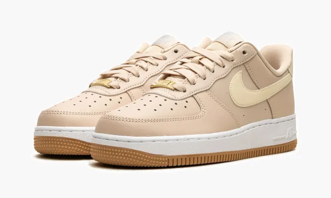 Кроссовки Air Force 1 LO WMNS «Sanddrift / Coconut Milk» бежевый