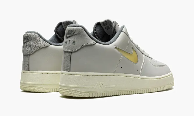 Кроссовки Air Force 1 '07 LX серый