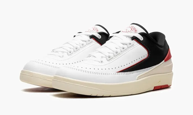 Кроссовки Air Jordan 2 Low WMNS «Chicago Twist» белый