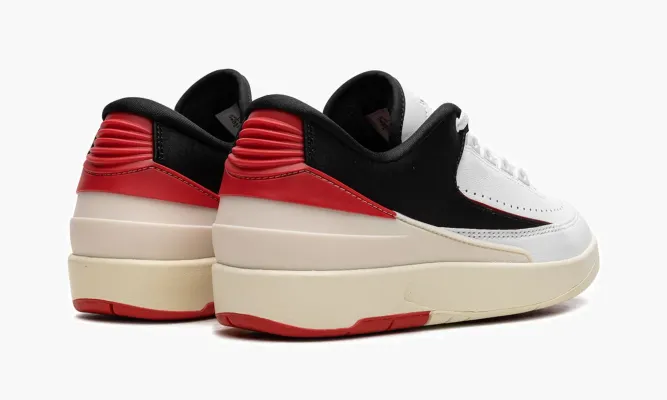 Кроссовки Air Jordan 2 Low WMNS «Chicago Twist» белый